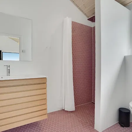 3 Bedroom Stunning In *