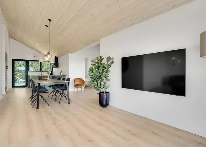 3 Bedroom Stunning In Дом отдыха