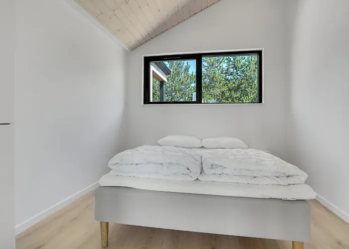 Дом отдыха 3 Bedroom Stunning In *