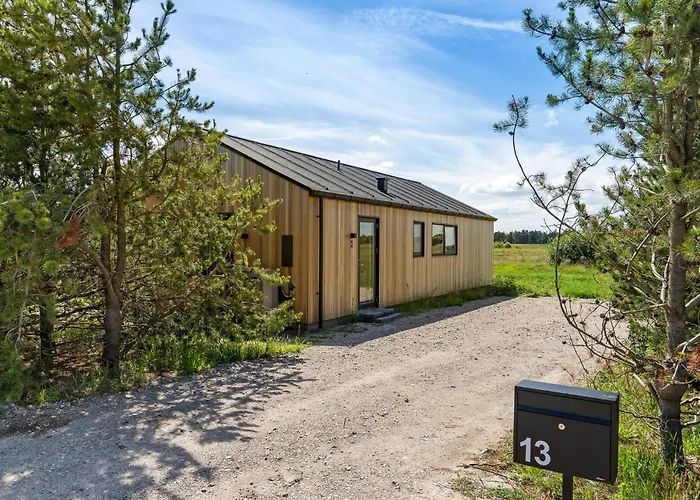 3 Bedroom Stunning In Дом отдыха *